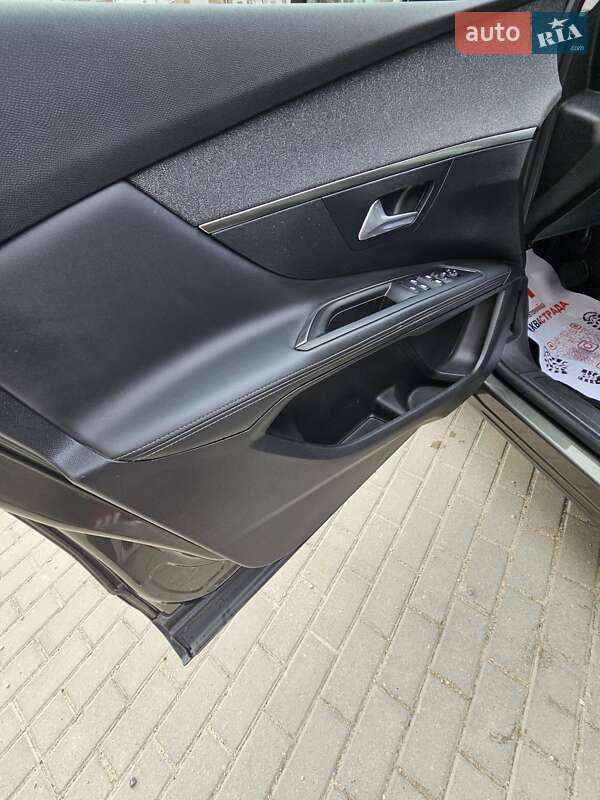 Внедорожник / Кроссовер Peugeot 3008 2019 в Тернополе