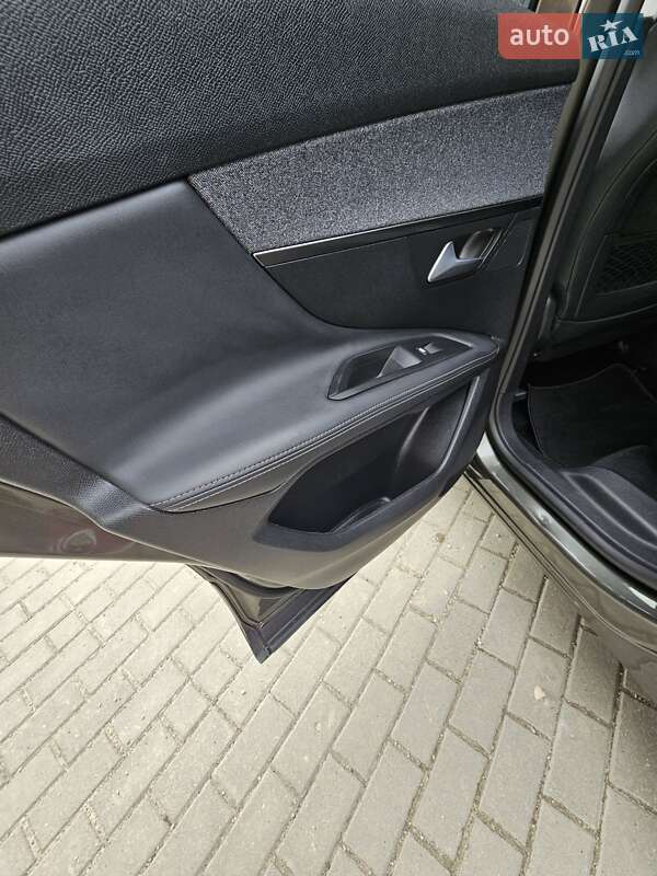 Внедорожник / Кроссовер Peugeot 3008 2019 в Тернополе