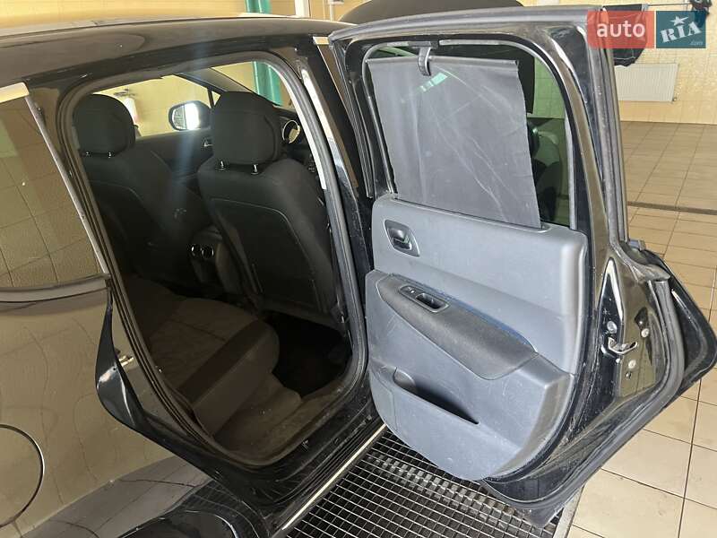 Внедорожник / Кроссовер Peugeot 3008 2010 в Ровно
