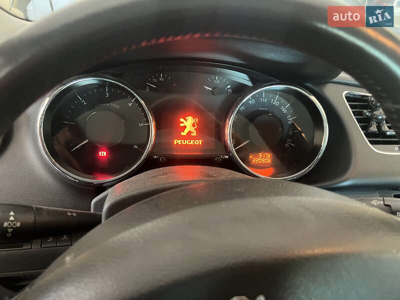 Внедорожник / Кроссовер Peugeot 3008 2010 в Ровно