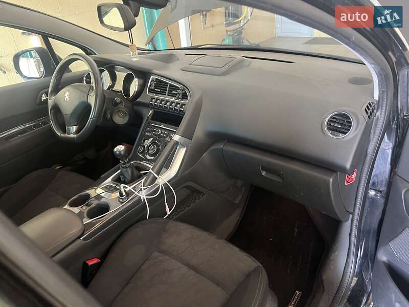 Внедорожник / Кроссовер Peugeot 3008 2010 в Ровно