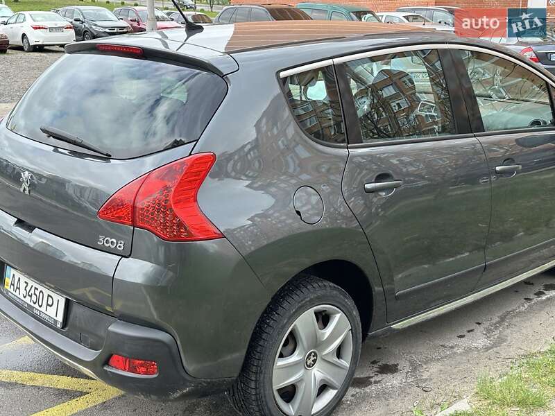 Peugeot 3008 2010
