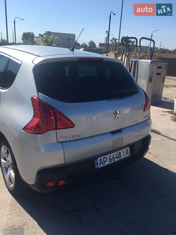 Минивэн Peugeot 3008 2011 в Запорожье