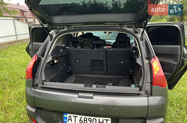 Позашляховик / Кросовер Peugeot 3008 2009 в 