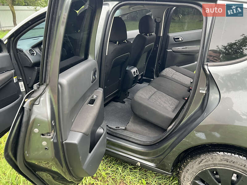 Позашляховик / Кросовер Peugeot 3008 2009 в Коломиї фото 29 Позашляховик / Кросовер Peugeot 3008 2009 в Коломиї