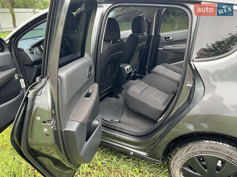 Позашляховик / Кросовер Peugeot 3008 2009 в Коломиї фото 28 Позашляховик / Кросовер Peugeot 3008 2009 в Коломиї