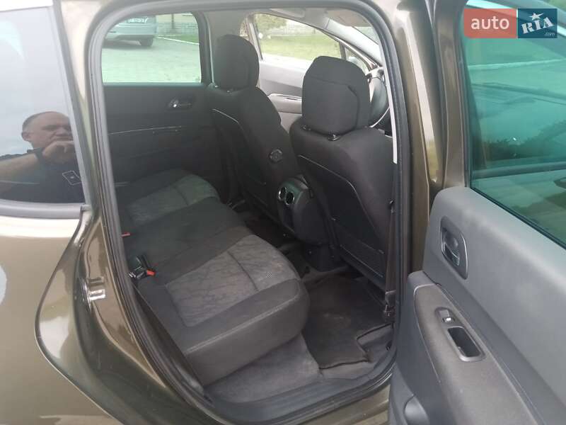 Внедорожник / Кроссовер Peugeot 3008 2010 в Ивано-Франковске фото 11 Внедорожник / Кроссовер Peugeot 3008 2010 в Ивано-Франковске