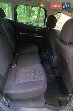 Внедорожник / Кроссовер Peugeot 3008 2010 в 