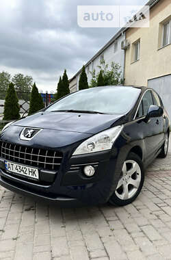 Позашляховик / Кросовер Peugeot 3008 2010 в Івано-Франківську