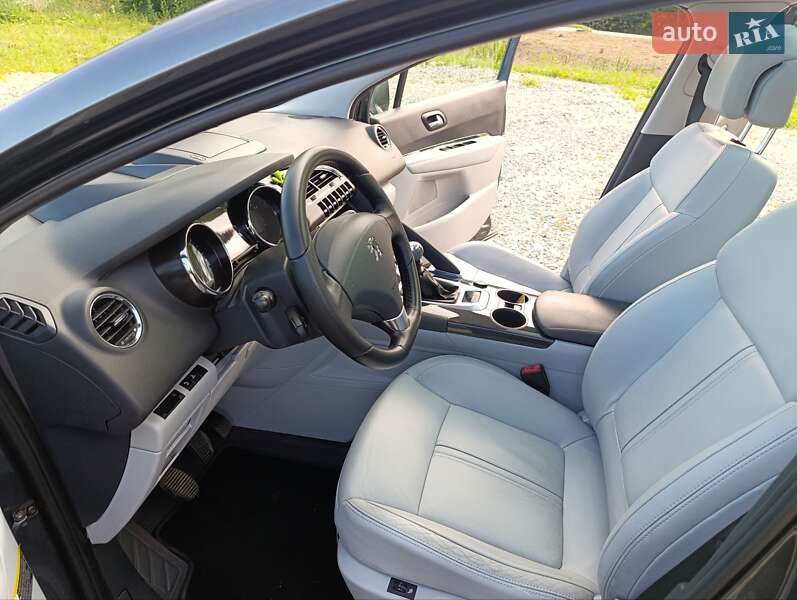 Позашляховик / Кросовер Peugeot 3008 2012 в Івано-Франківську фото 22 Позашляховик / Кросовер Peugeot 3008 2012 в Івано-Франківську