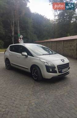 Хетчбек Peugeot 3008 2013 в Чернівцях