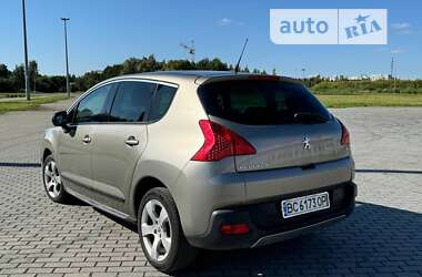 Позашляховик / Кросовер Peugeot 3008 2012 в 