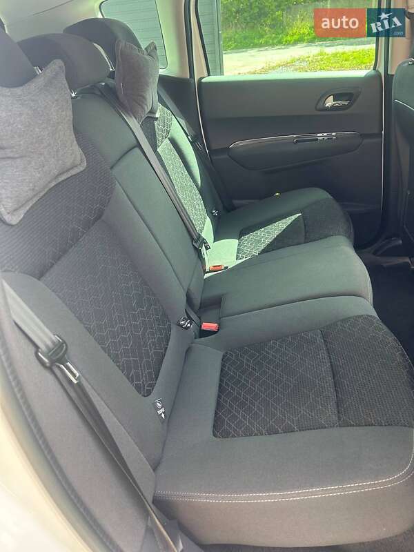 Внедорожник / Кроссовер Peugeot 3008 2014 в Ровно