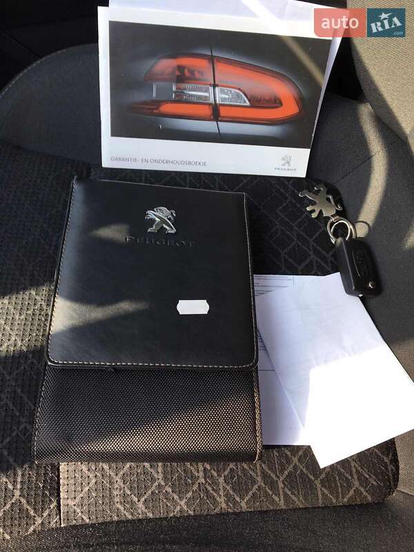 Внедорожник / Кроссовер Peugeot 3008 2014 в Ровно