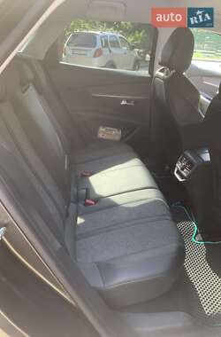 Внедорожник / Кроссовер Peugeot 3008 2020 в 