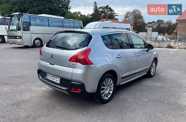 Позашляховик / Кросовер Peugeot 3008 2011 в 