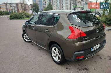 Внедорожник / Кроссовер Peugeot 3008 2009 в 