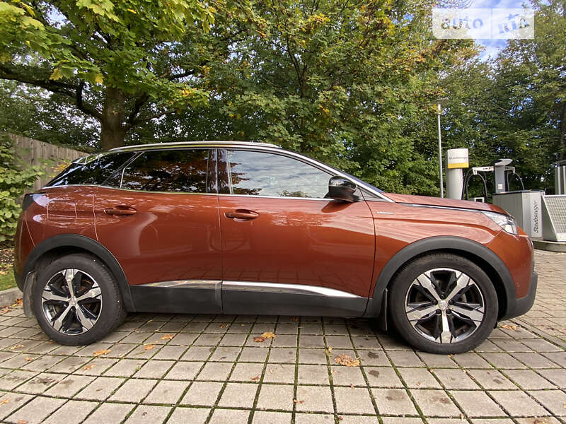 Позашляховик / Кросовер Peugeot 3008 2017 в Львові