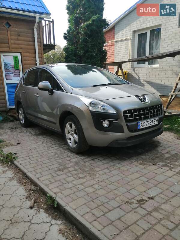 Позашляховик / Кросовер Peugeot 3008 2010 в Луцьку