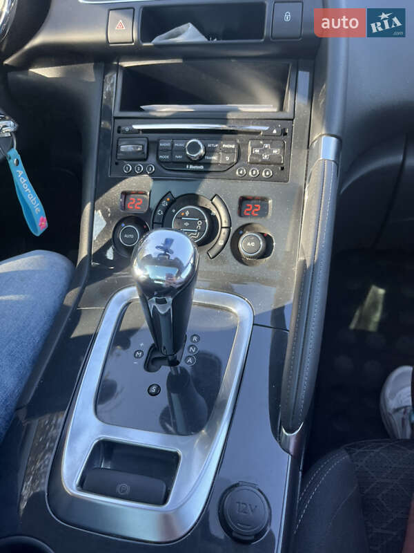 Позашляховик / Кросовер Peugeot 3008 2014 в Волочиську