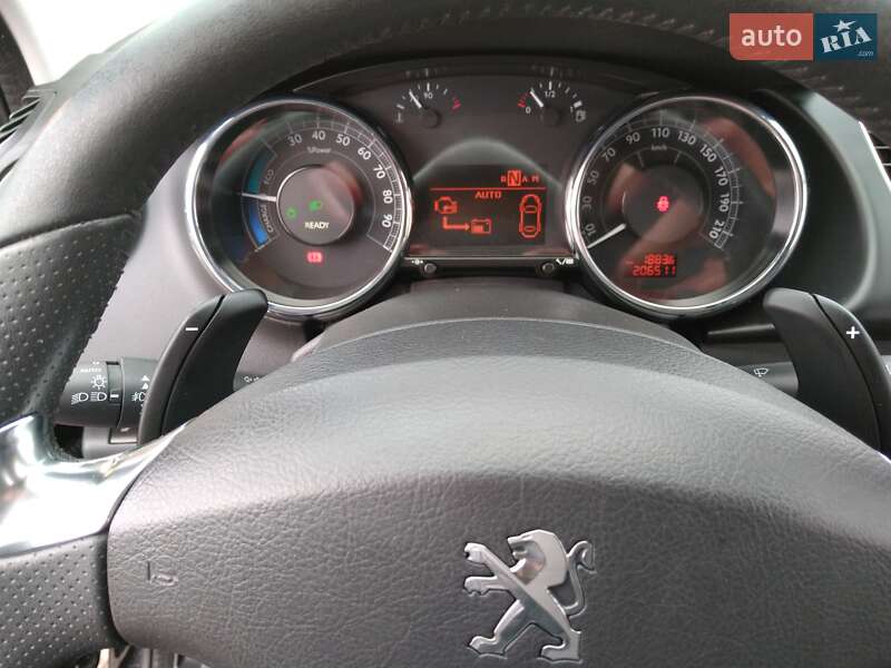 Позашляховик / Кросовер Peugeot 3008 2013 в Дубні