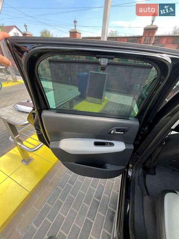 Позашляховик / Кросовер Peugeot 3008 2012 в Рівному