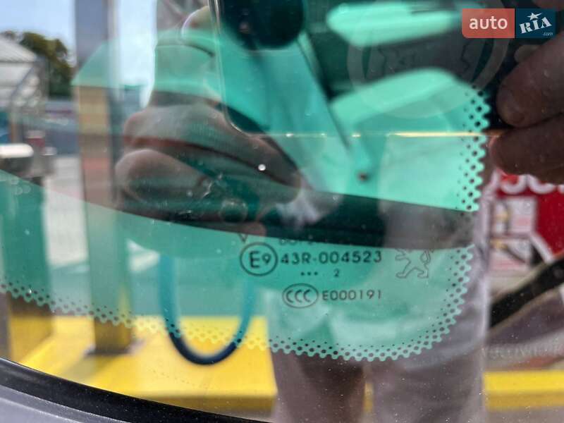 Позашляховик / Кросовер Peugeot 3008 2012 в Рівному