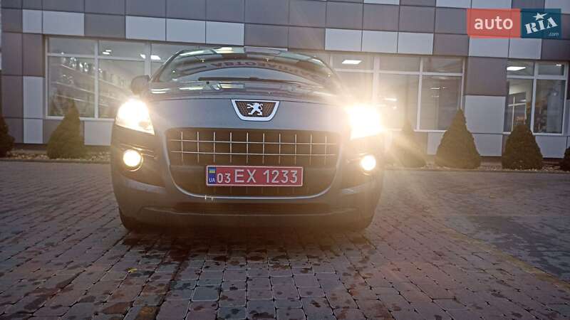 Внедорожник / Кроссовер Peugeot 3008 2012 в Сарнах