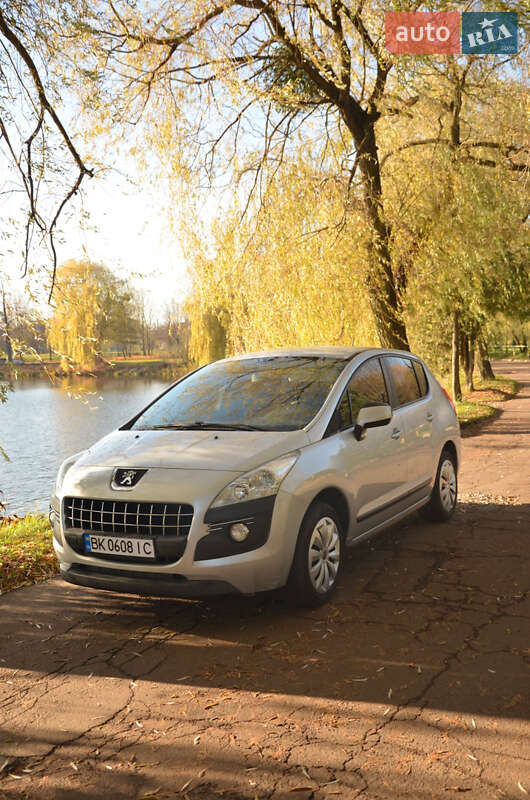 Внедорожник / Кроссовер Peugeot 3008 2010 в Ровно фото 3 Внедорожник / Кроссовер Peugeot 3008 2010 в Ровно