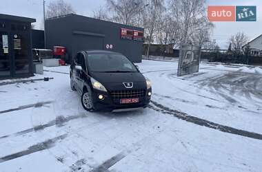 Позашляховик / Кросовер Peugeot 3008 2010 в Рівному