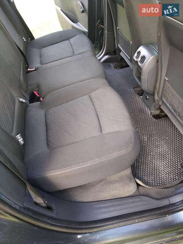 Позашляховик / Кросовер Peugeot 3008 2010 в Городку