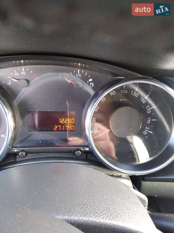 Позашляховик / Кросовер Peugeot 3008 2010 в Городку