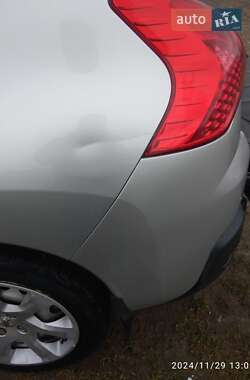 Внедорожник / Кроссовер Peugeot 3008 2011 в 