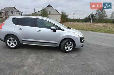 Позашляховик / Кросовер Peugeot 3008 2011 в Звягелі