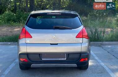 Внедорожник / Кроссовер Peugeot 3008 2013 в 