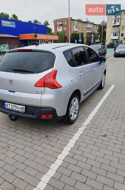 Позашляховик / Кросовер Peugeot 3008 2010 в Калуші