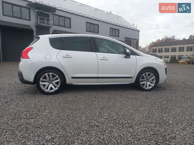 Внедорожник / Кроссовер Peugeot 3008 2011 в Костополе