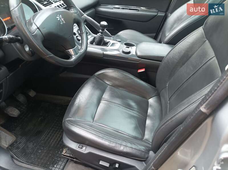 Внедорожник / Кроссовер Peugeot 3008 2011 в Звягеле
