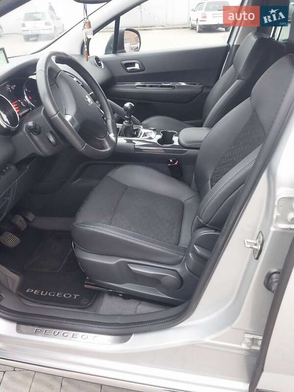 Позашляховик / Кросовер Peugeot 3008 2014 в Володимирі