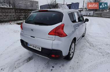 Позашляховик / Кросовер Peugeot 3008 2011 в Звягелі