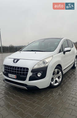 Позашляховик / Кросовер Peugeot 3008 2011 в Луцьку