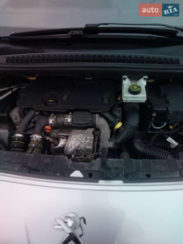 Позашляховик / Кросовер Peugeot 3008 2014 в Володимирі