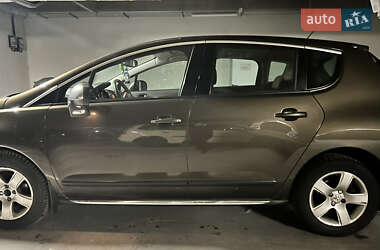 Позашляховик / Кросовер Peugeot 3008 2011 в Гостомелі
