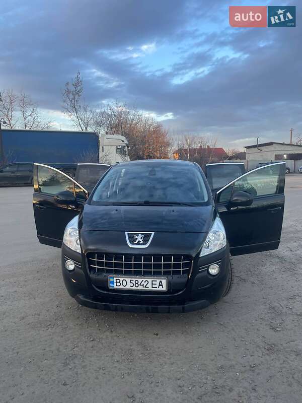 Позашляховик / Кросовер Peugeot 3008 2010 в Дрогобичі