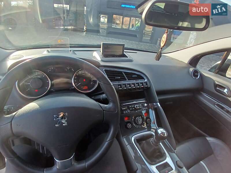 Внедорожник / Кроссовер Peugeot 3008 2012 в Гадяче