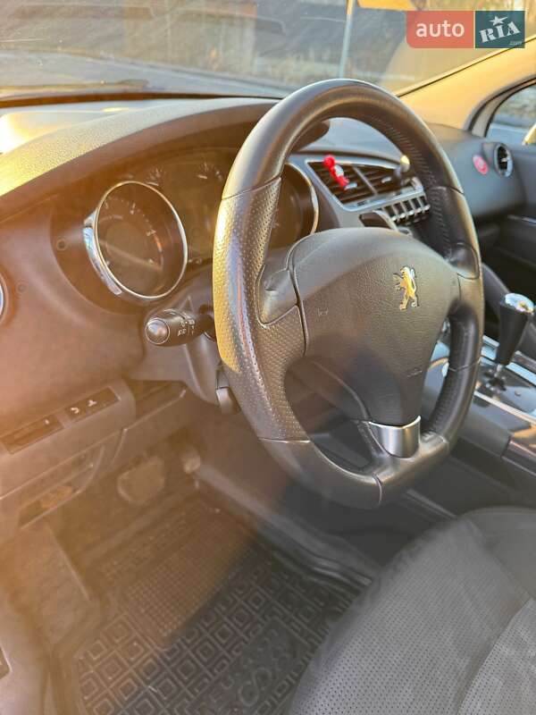 Позашляховик / Кросовер Peugeot 3008 2010 в Самборі