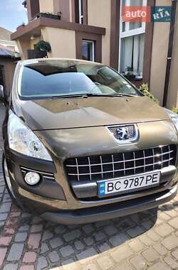 Внедорожник / Кроссовер Peugeot 3008 2012 в Городке