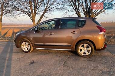 Позашляховик / Кросовер Peugeot 3008 2014 в 