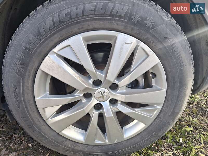 Позашляховик / Кросовер Peugeot 3008 2018 в Львові