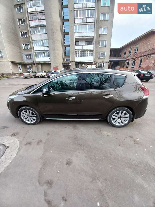 Позашляховик / Кросовер Peugeot 3008 2012 в Коломиї